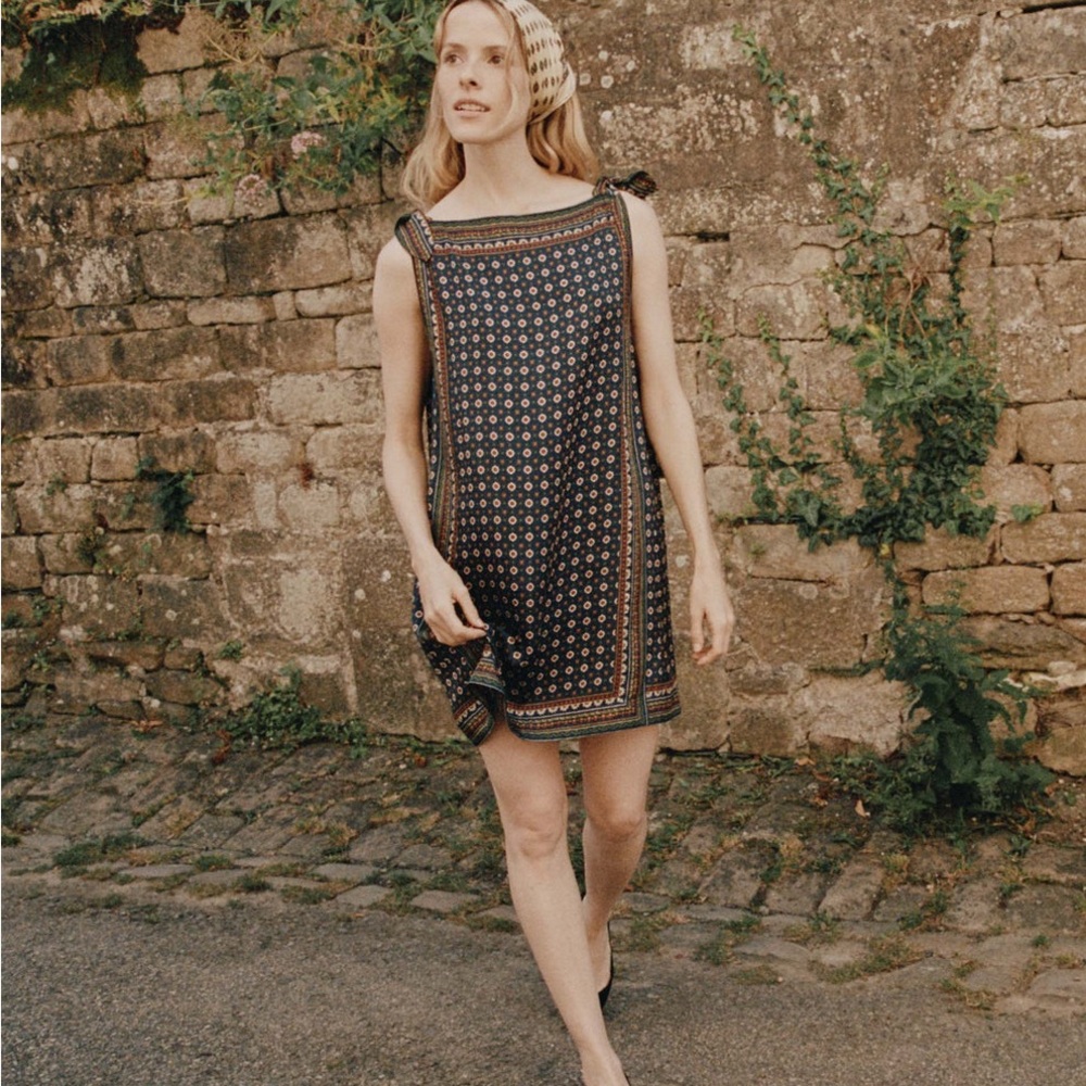 XS DÔEN MALIA DRESS IN MONTMARTRE FOULARD